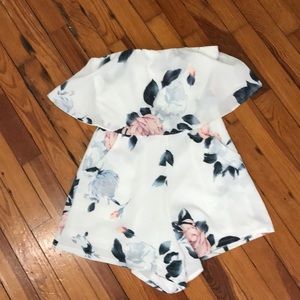Strapless floral Romper